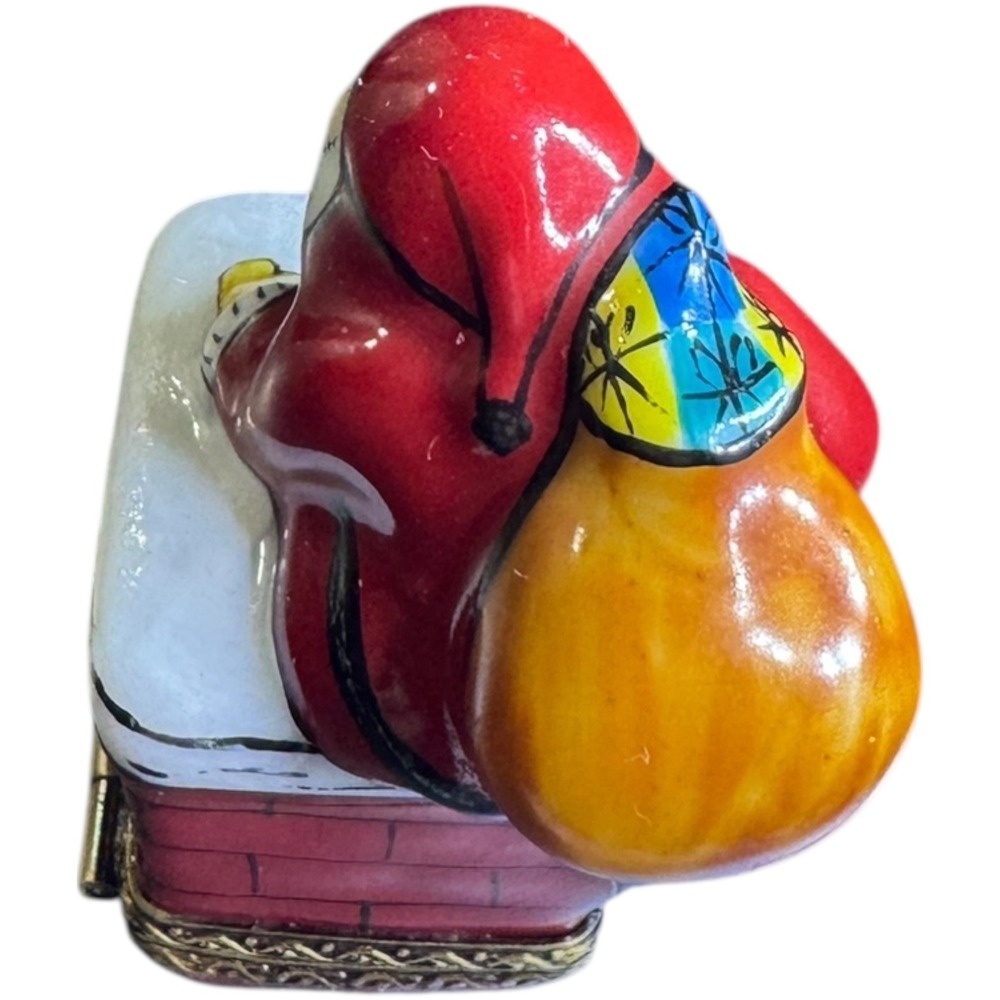 Limoges France Peint Main Santa in Chimney Trinket Box Christmas Gold Clasp - Picture 7 of 8